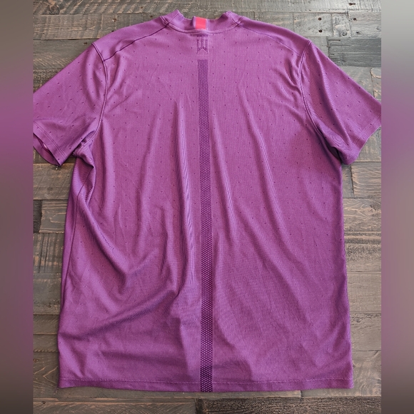 Men's Tiger Woods Golf Shirt - Picture 3 of 3